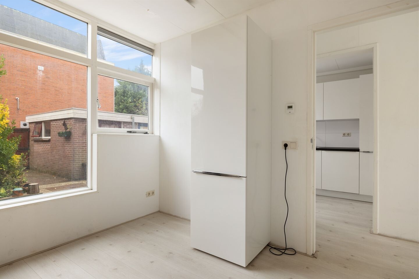 Tussenwoning te koop: Dovenetelweg 69, Zaandam