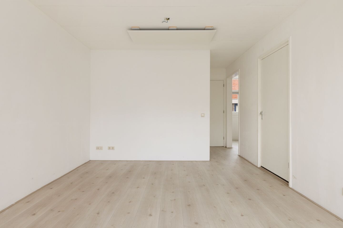 Tussenwoning te koop: Dovenetelweg 69, Zaandam