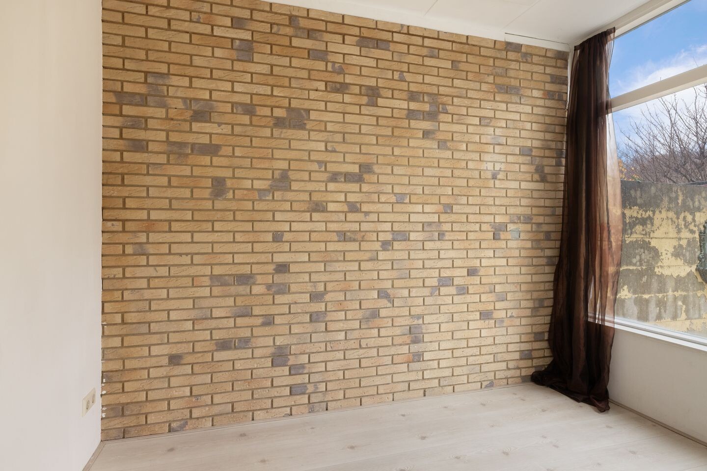 Tussenwoning te koop: Dovenetelweg 69, Zaandam