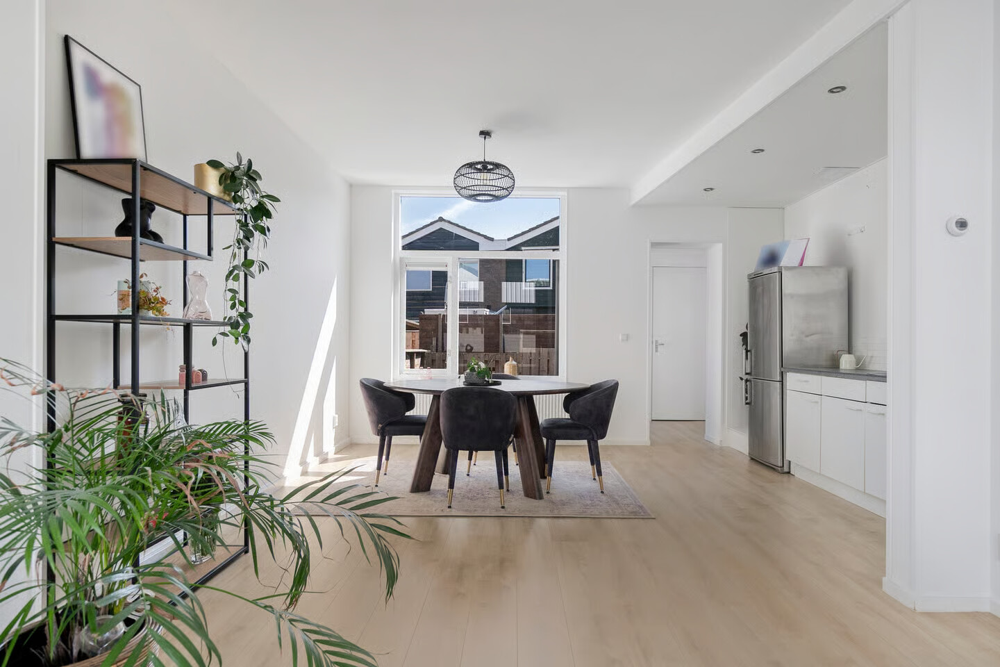 Tussenwoning te koop: Oostzijde 398B, Zaandam