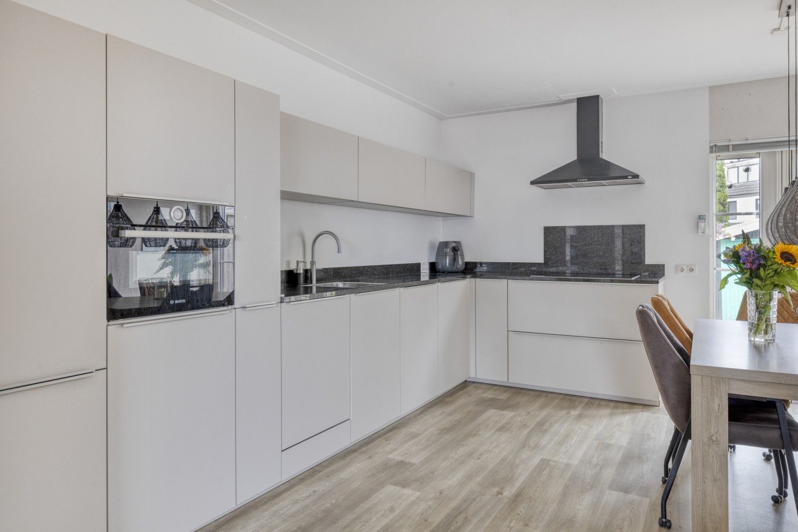 Hoekwoning te koop: De Kuil 34, Zaandam