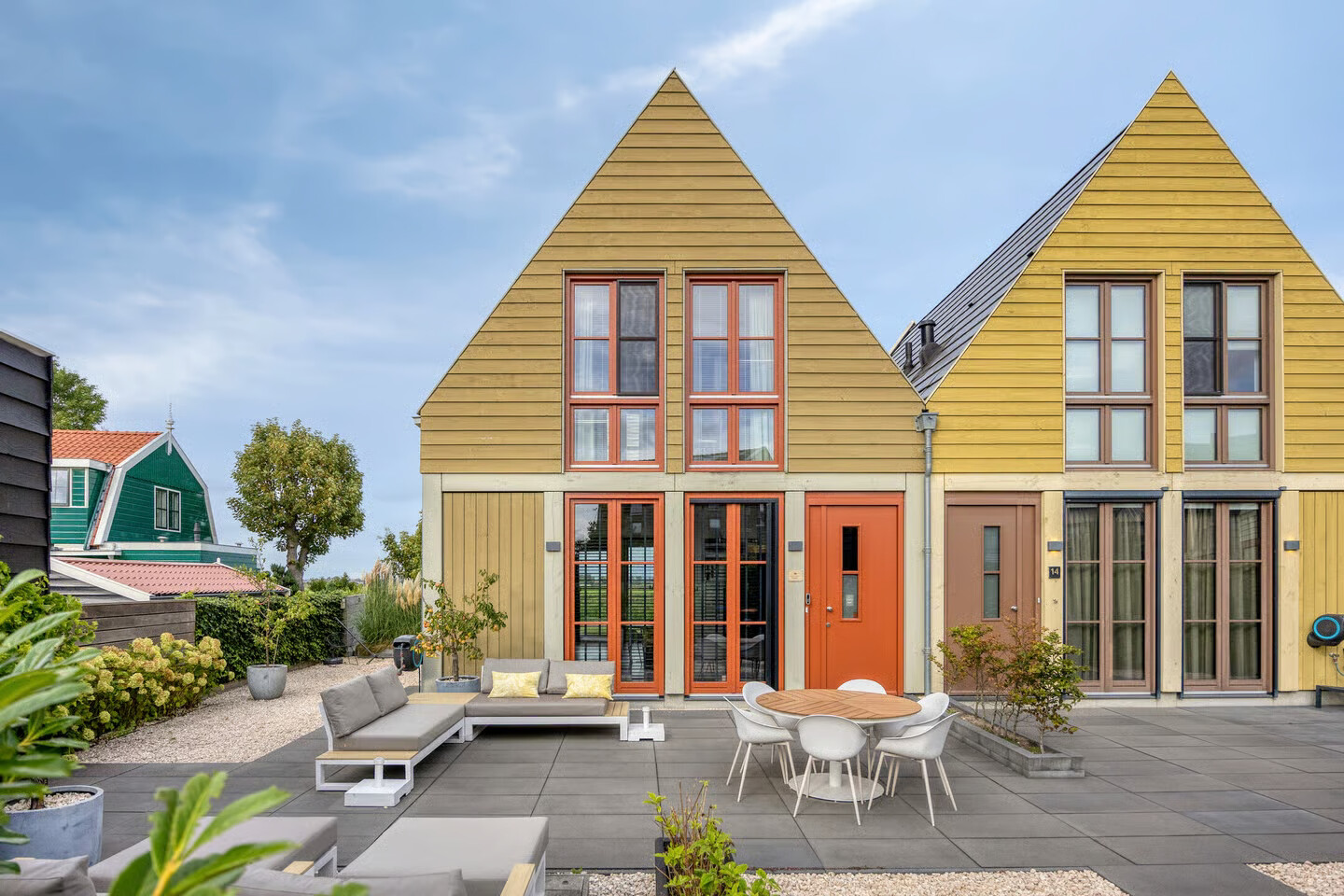 Twee-onder-één-kap te koop: De Jonge Prins 16, Zaandam