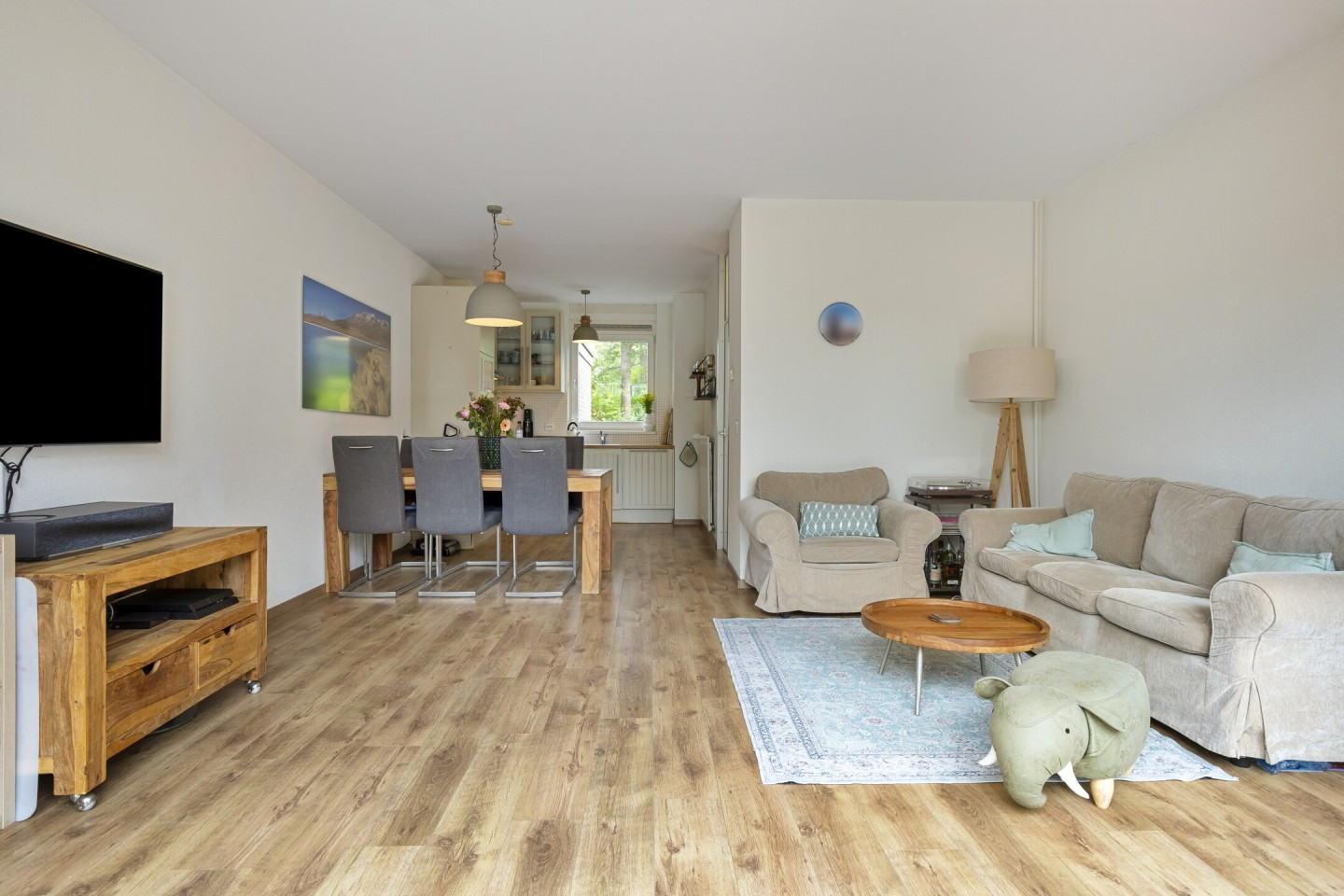 Tussenwoning te koop: Eemmeer 18, Zaandam