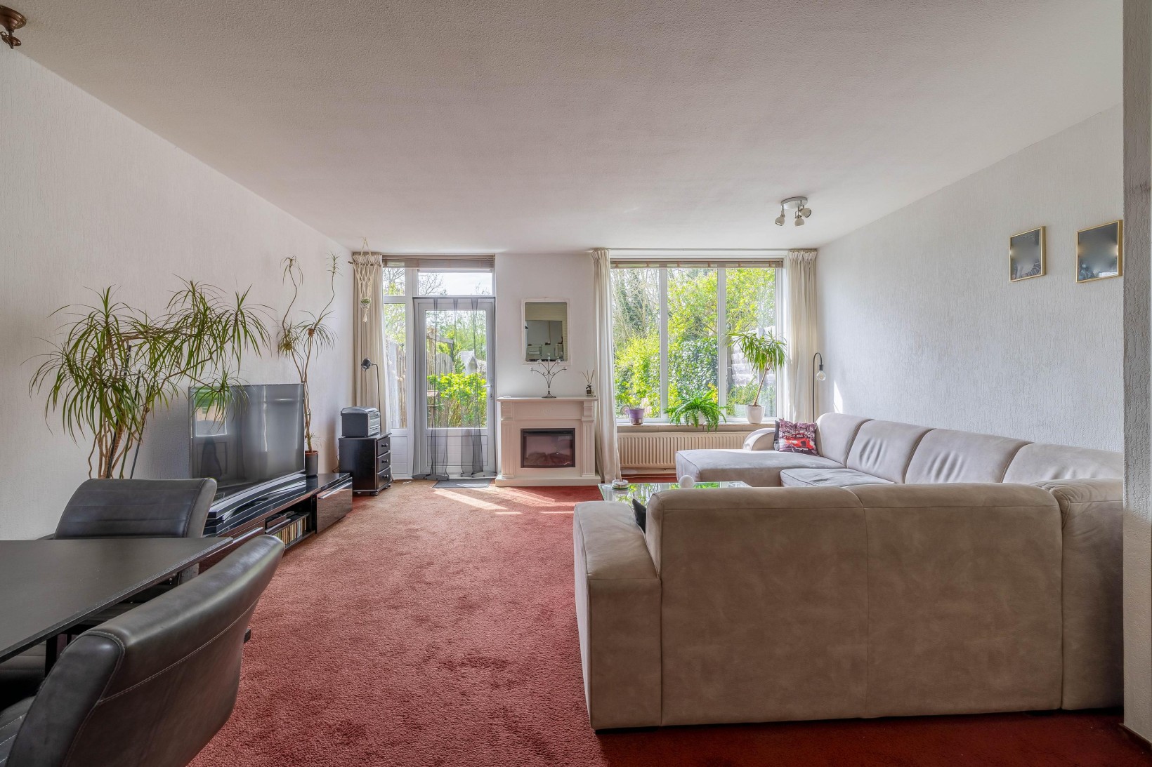 Tussenwoning te koop: Buinerdiep 17, Zaandam