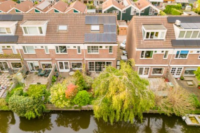 De Twee Geb. 24