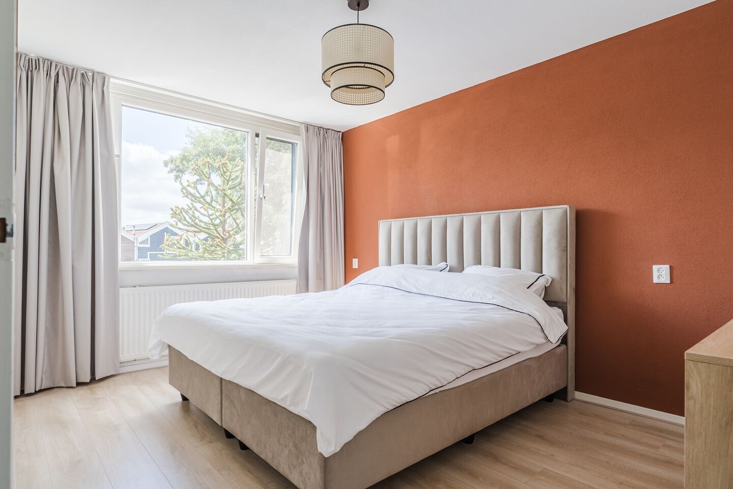 Tussenwoning te koop: De Roggebloem 4, Zaandam