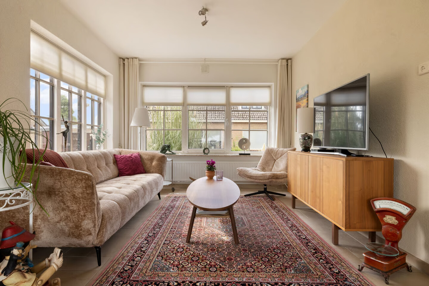 Hoekwoning te koop: Stationsstraat 20, Oostzaan