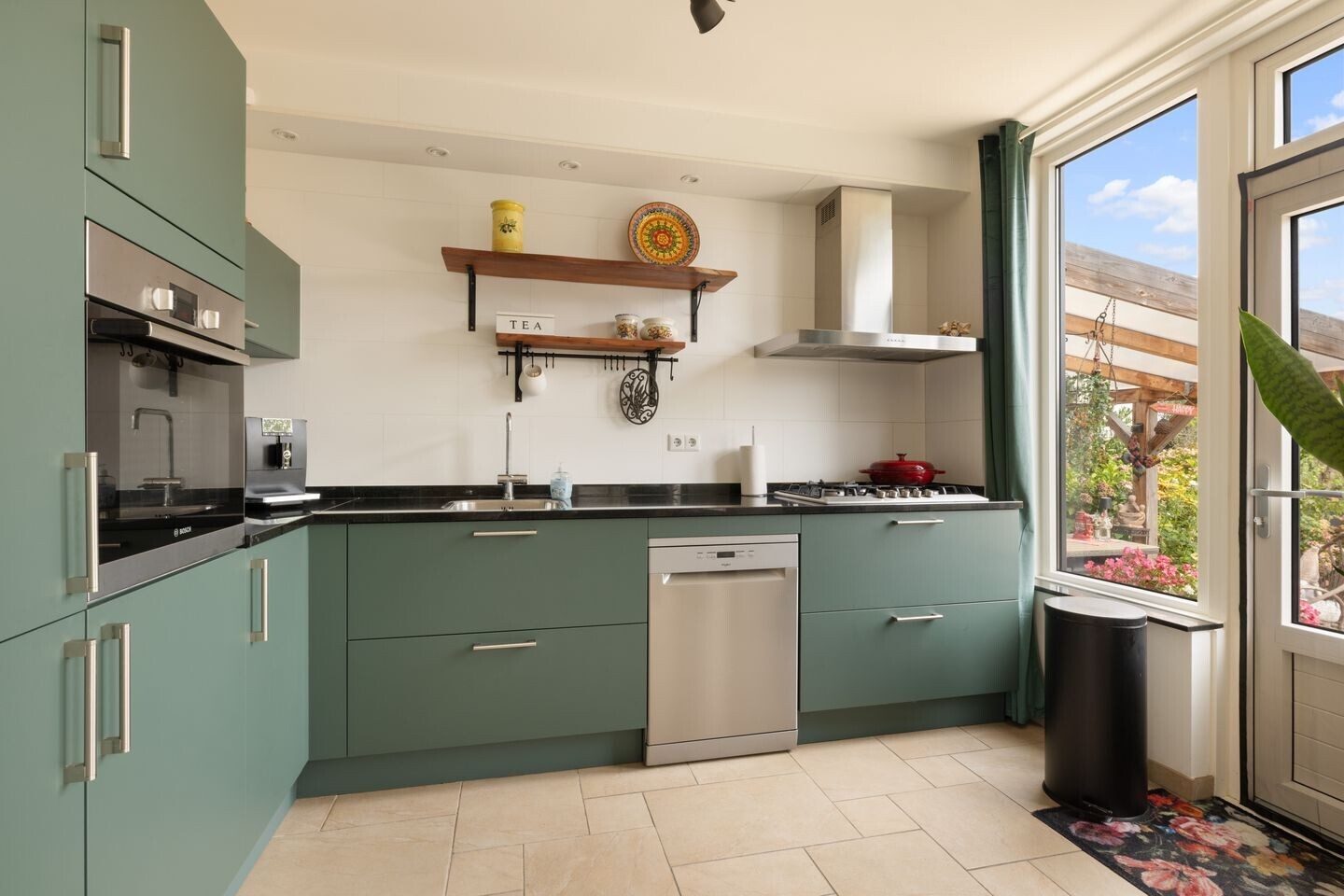 Hoekwoning te koop: Stationsstraat 20, Oostzaan