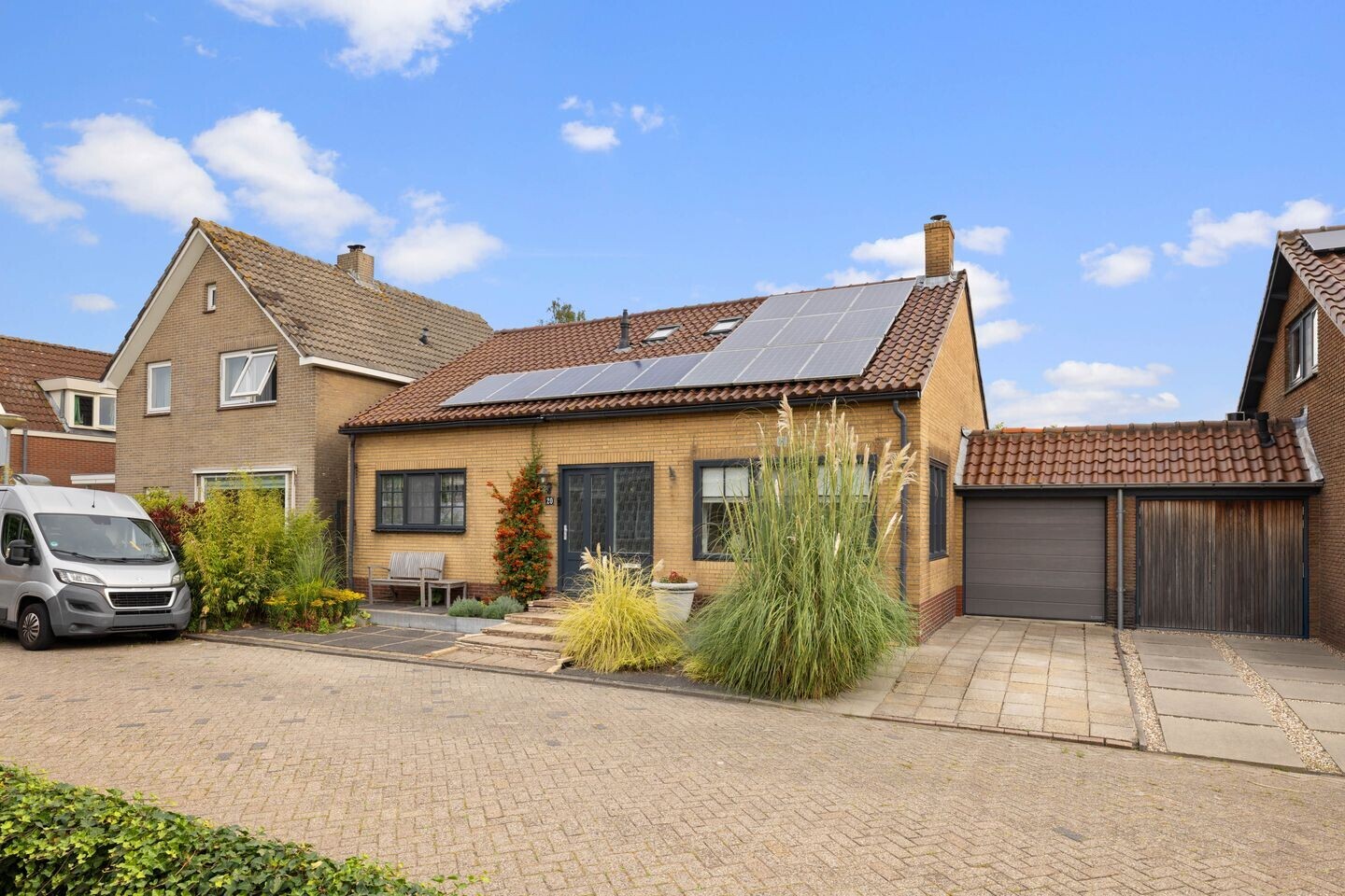 Hoekwoning te koop: Stationsstraat 20, Oostzaan