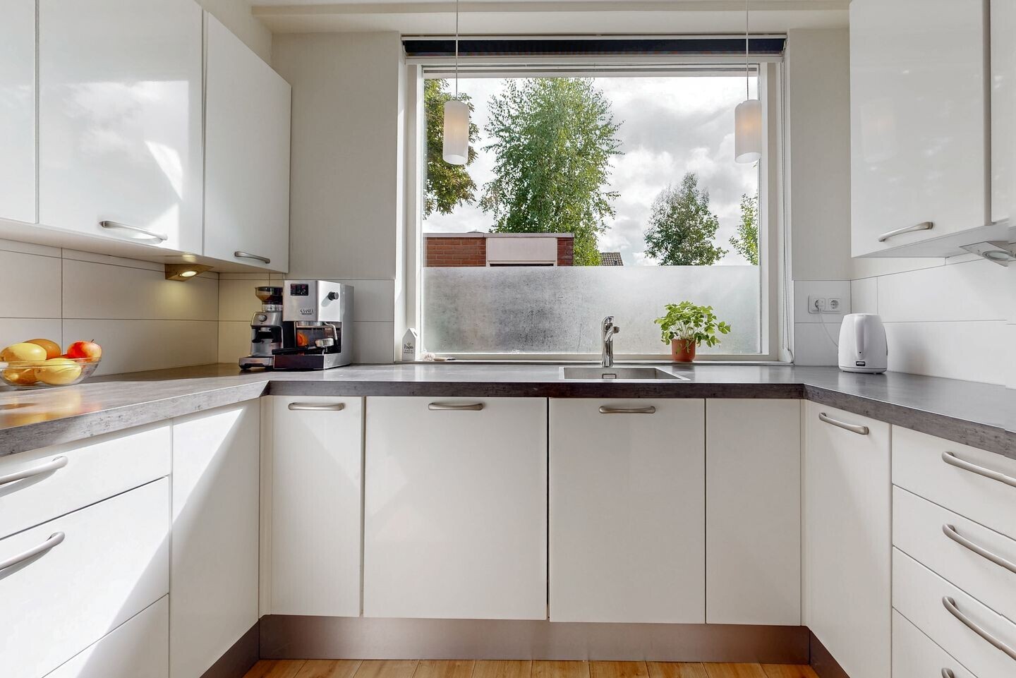 Tussenwoning te koop: Slaperstraat 28, Oostzaan