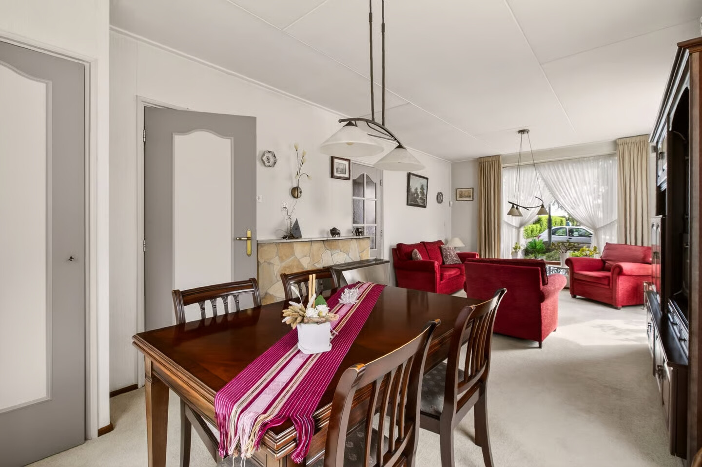 Vrijstaande woning te koop: Zuideinde 216, Oostzaan