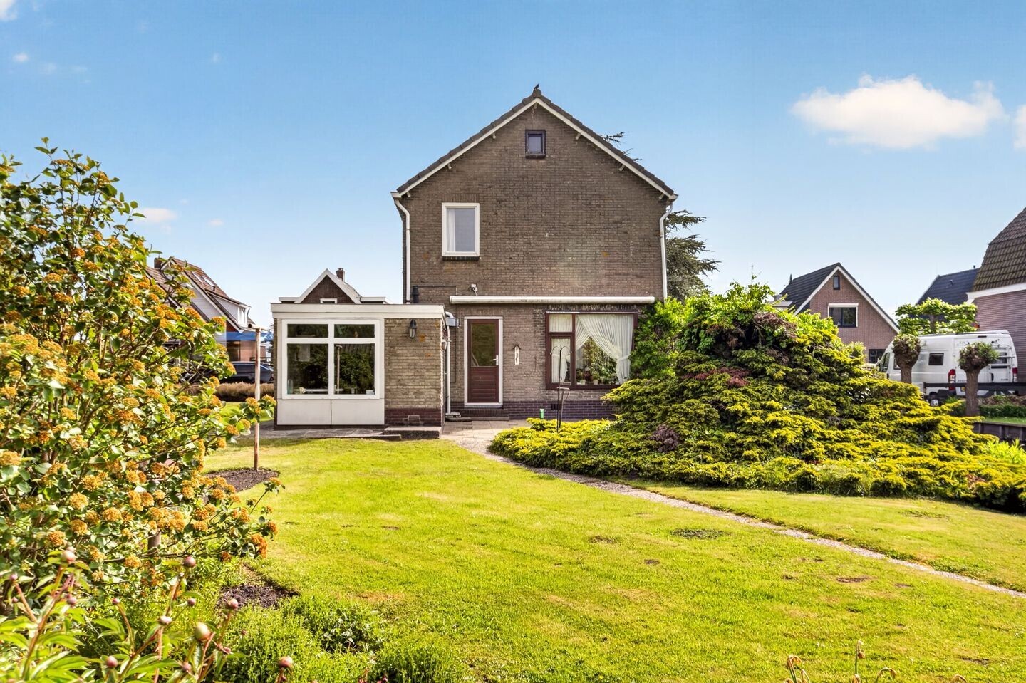 Vrijstaande woning te koop: Zuideinde 216, Oostzaan