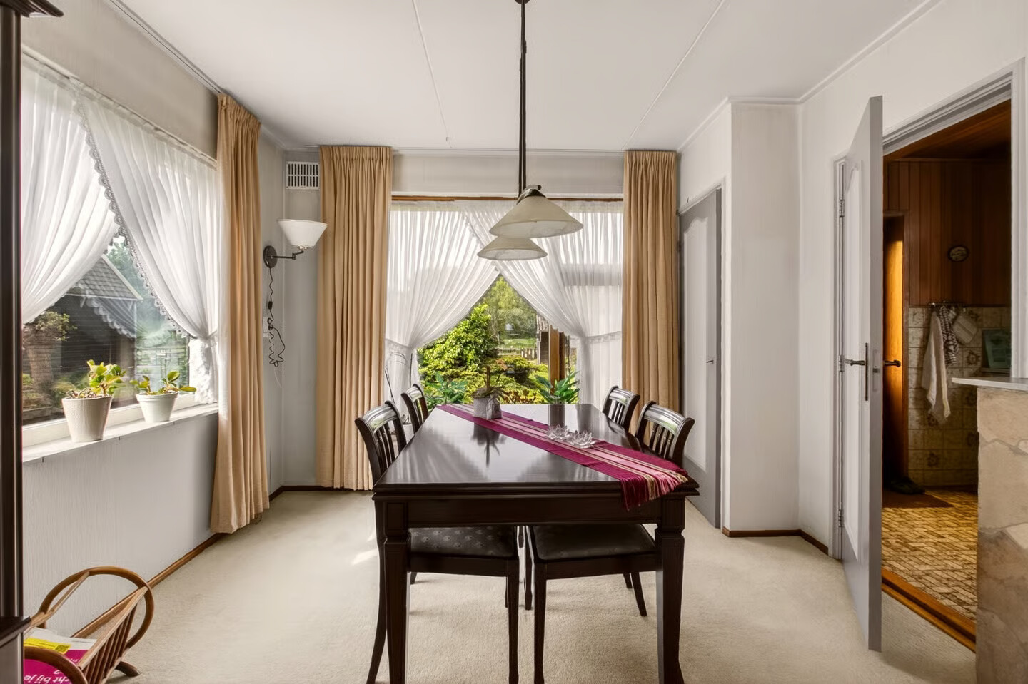 Vrijstaande woning te koop: Zuideinde 216, Oostzaan