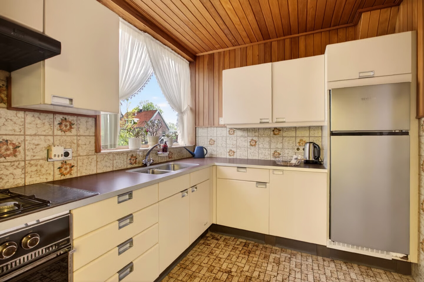 Vrijstaande woning te koop: Zuideinde 216, Oostzaan