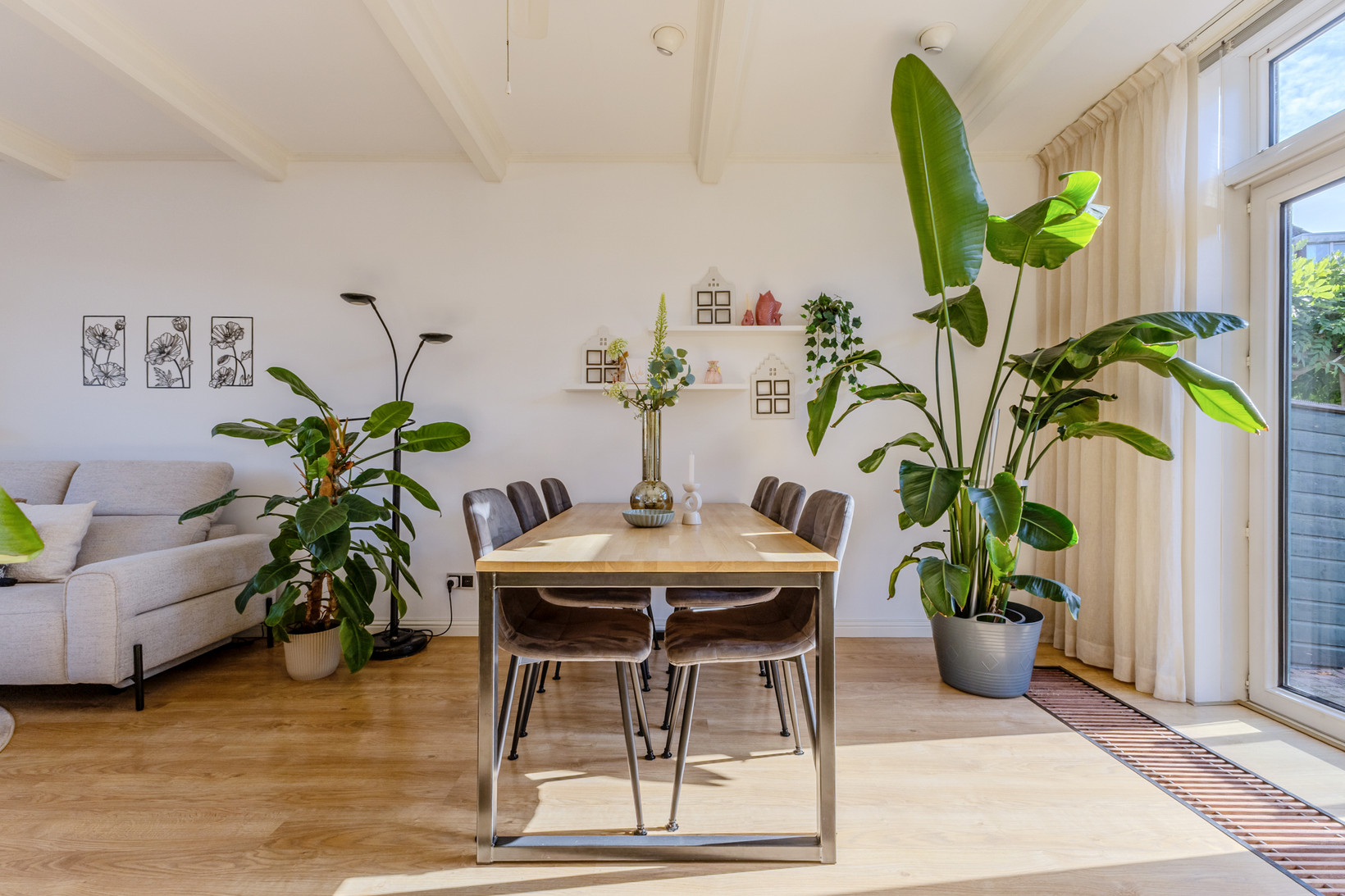 Vrijstaande woning te koop: Oost-Indischekade 25, Wormerveer