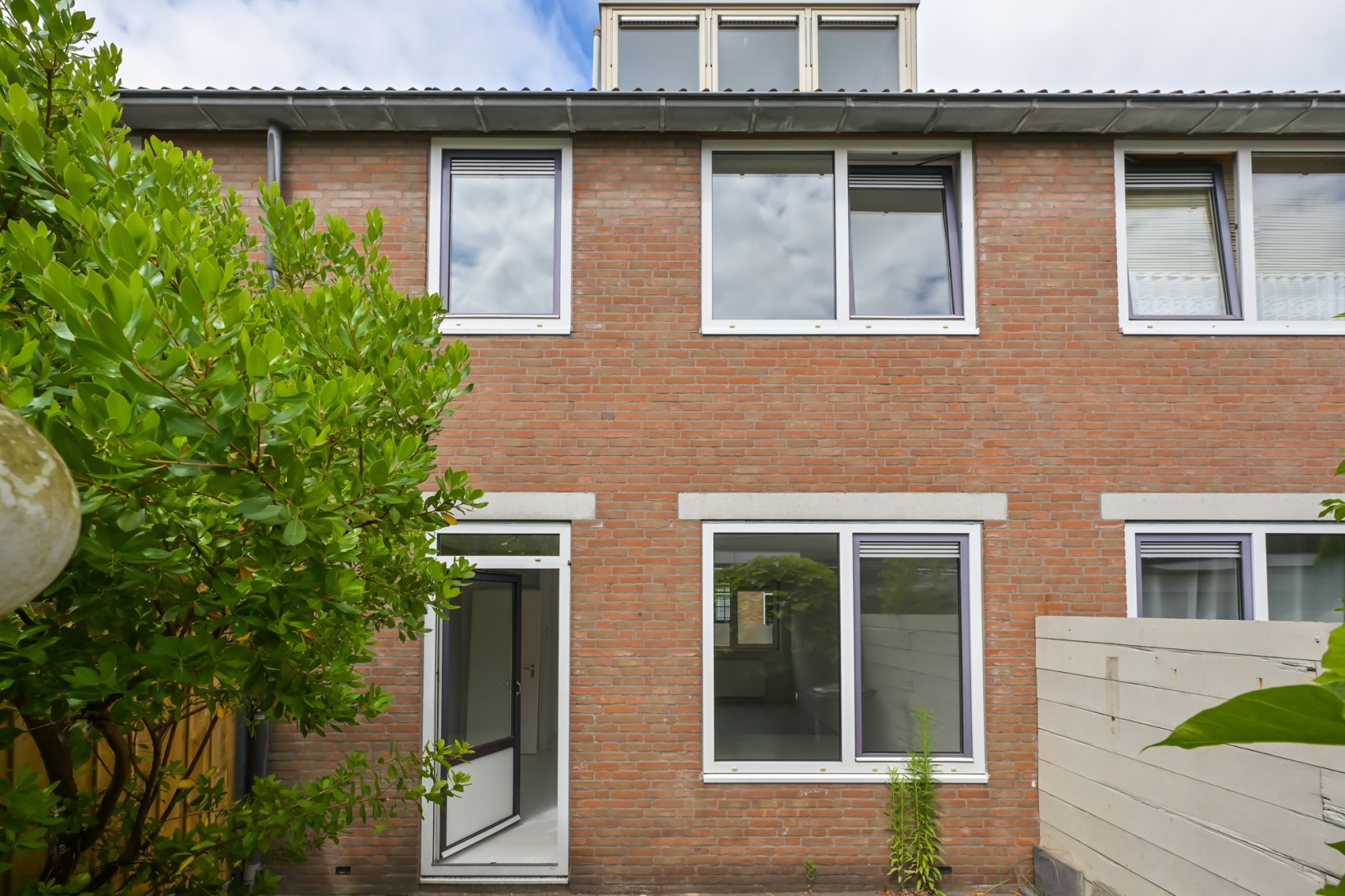 Tussenwoning te koop: Warmoesstraat 33, Wormerveer