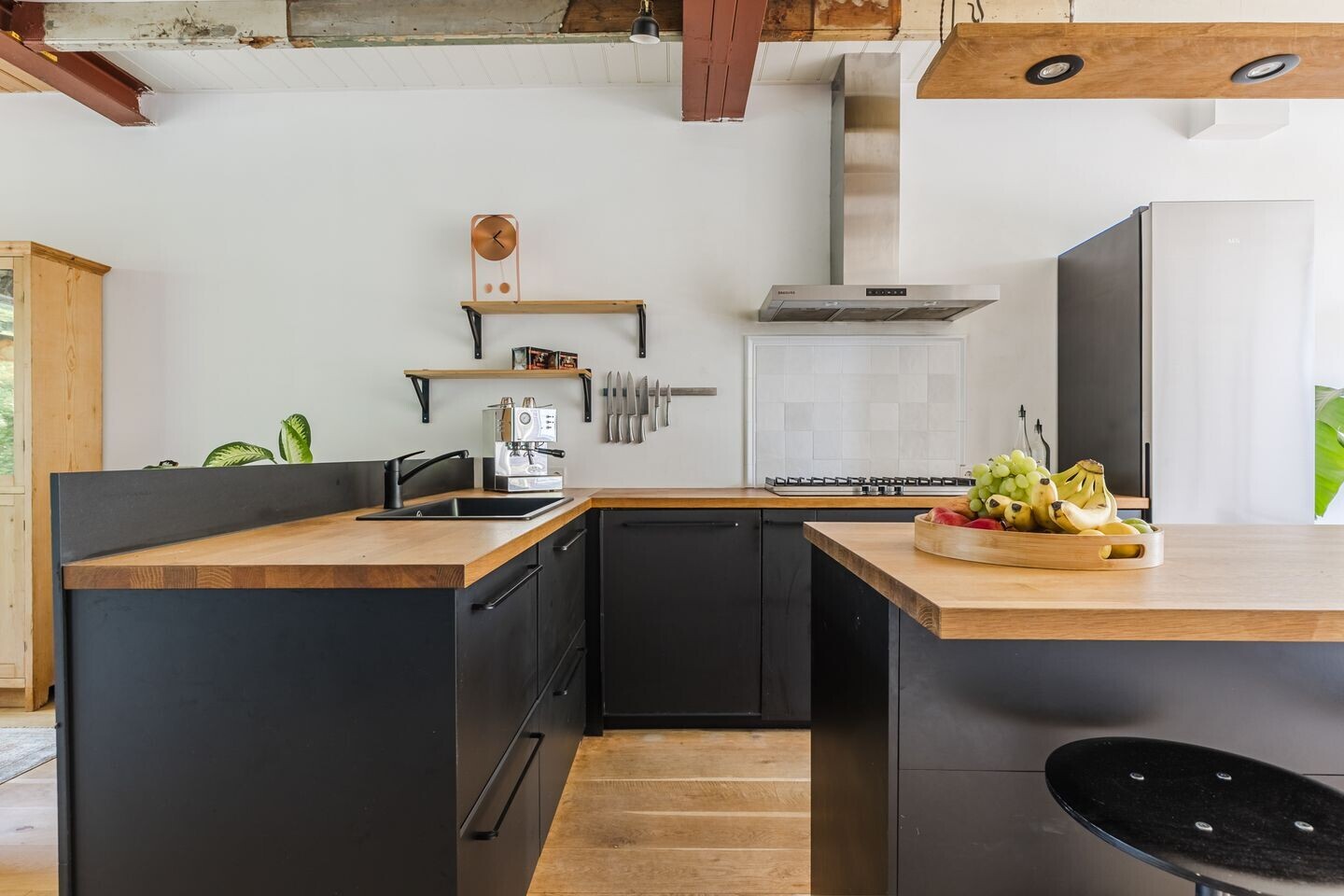 Hoekwoning te koop: Warmoesstraat 131, Wormerveer