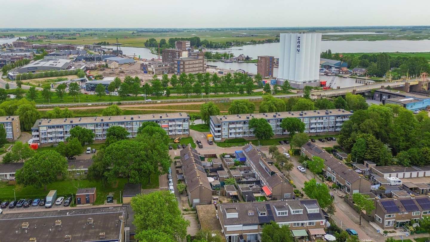 Tussenwoning te koop: van Speijkstraat 9, Wormerveer