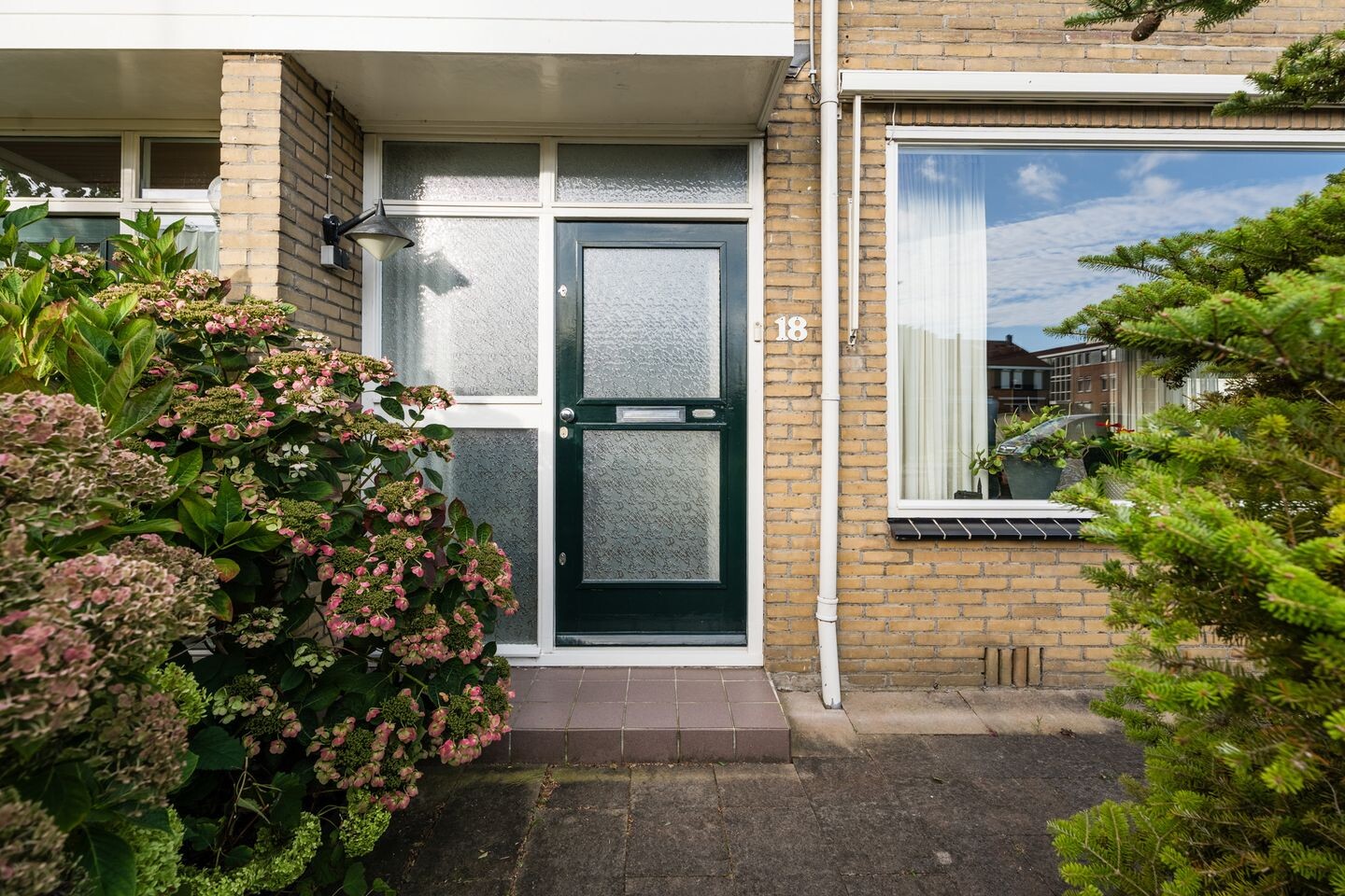 Twee-onder-één-kap te koop: Prins van Oranjestraat 18, Wormer