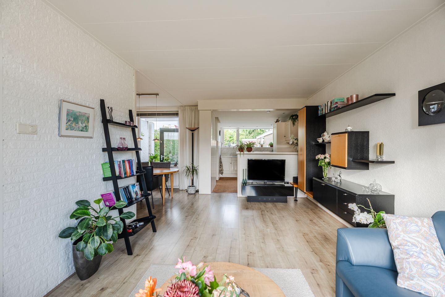 Twee-onder-één-kap te koop: Prins van Oranjestraat 18, Wormer