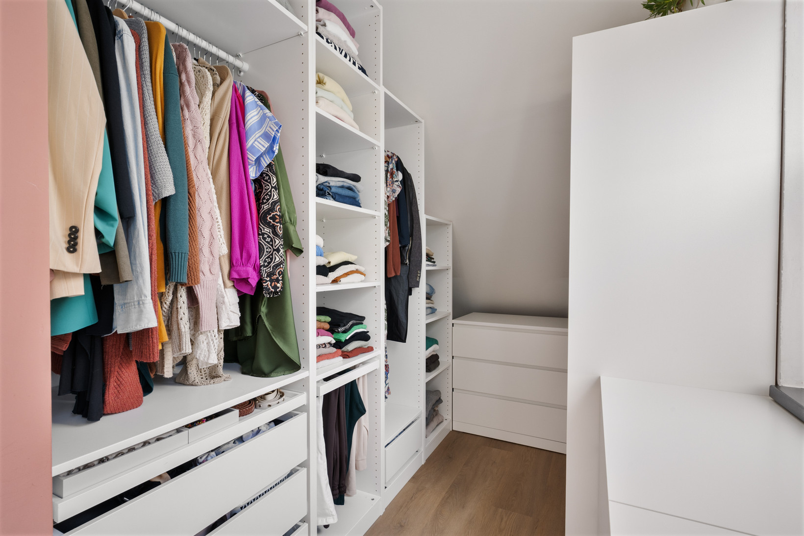 Tussenwoning te koop: Wim van de Kappellehof 3, Wormer