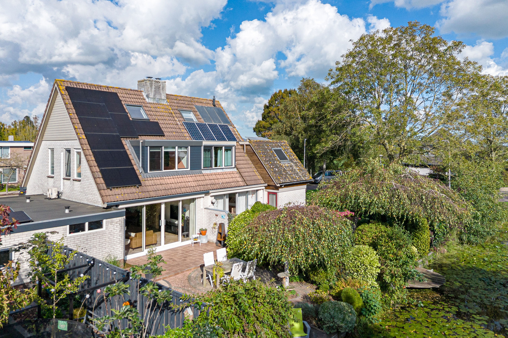 Tussenwoning te koop: Wim van de Kappellehof 3, Wormer