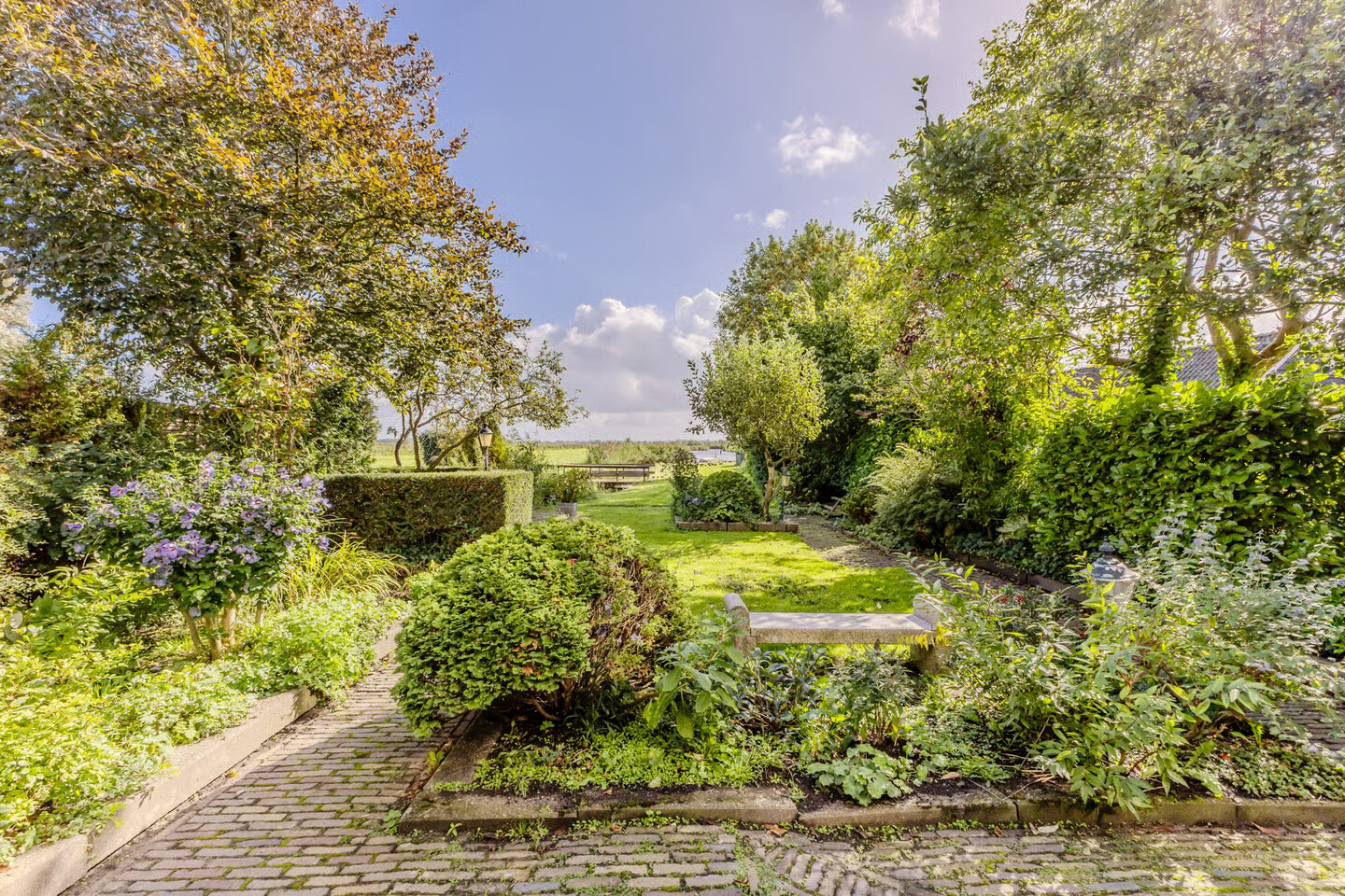 Vrijstaande woning te koop: Dorpsstraat 322, Wormer