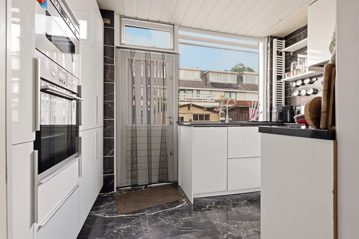 Tussenwoning te koop: Tulpstraat 24, Koog Aan De Zaan