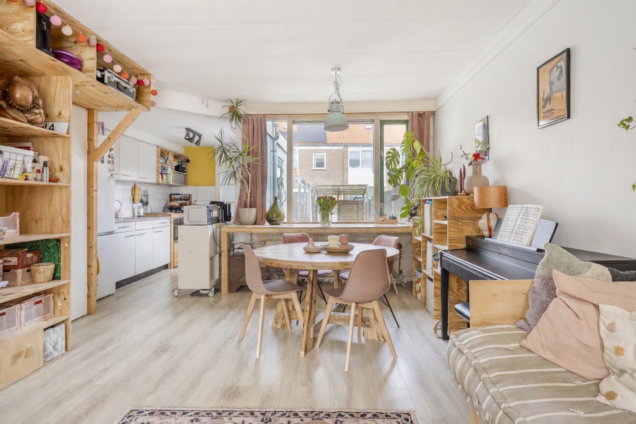 Tussenwoning te koop: Rozenstraat 18, Koog Aan De Zaan