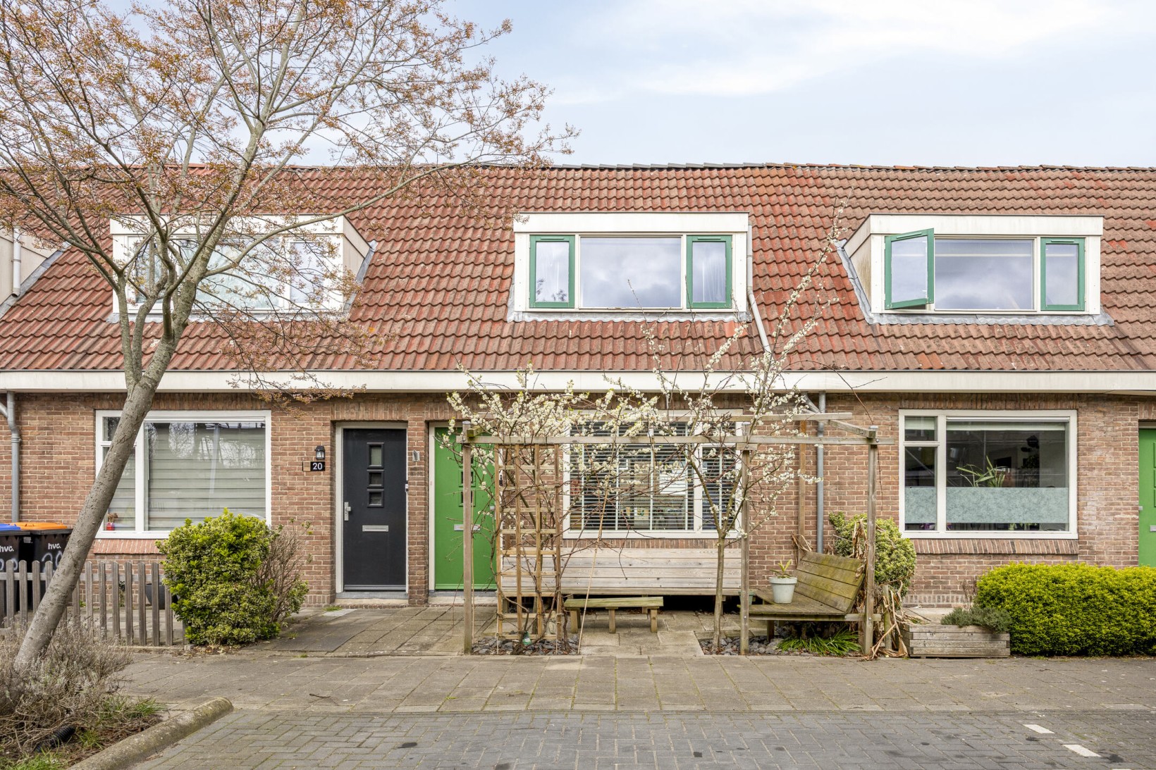 Tussenwoning te koop: Rozenstraat 18, Koog Aan De Zaan