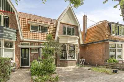 Breestraat 76
