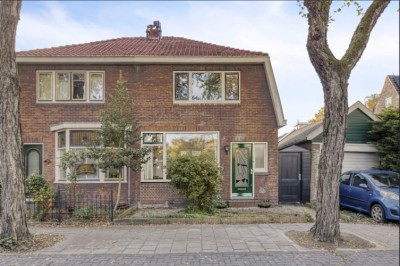 Emmastraat 2