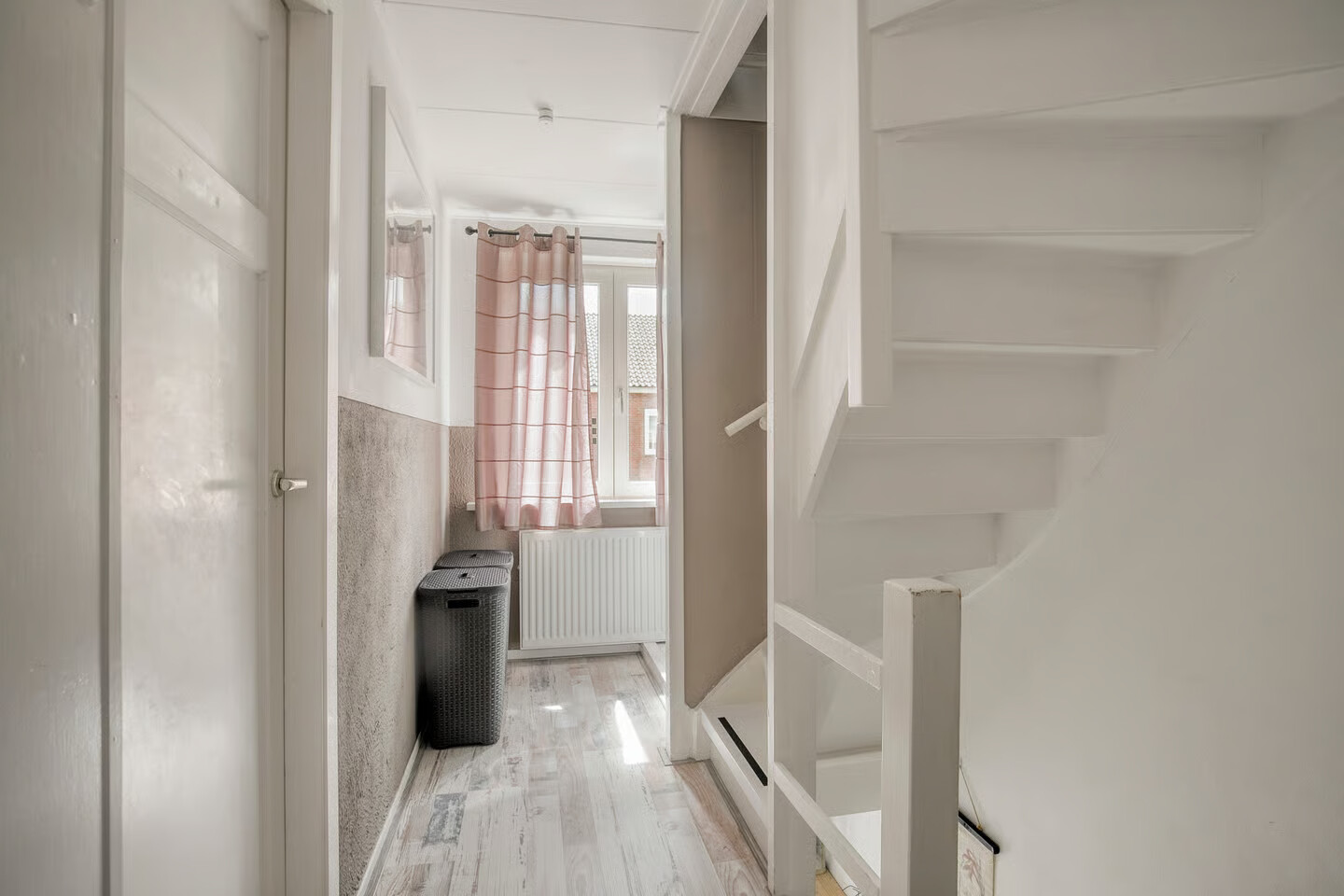 Tussenwoning te koop: Jonge Kuiperstraat 8, Koog Aan De Zaan