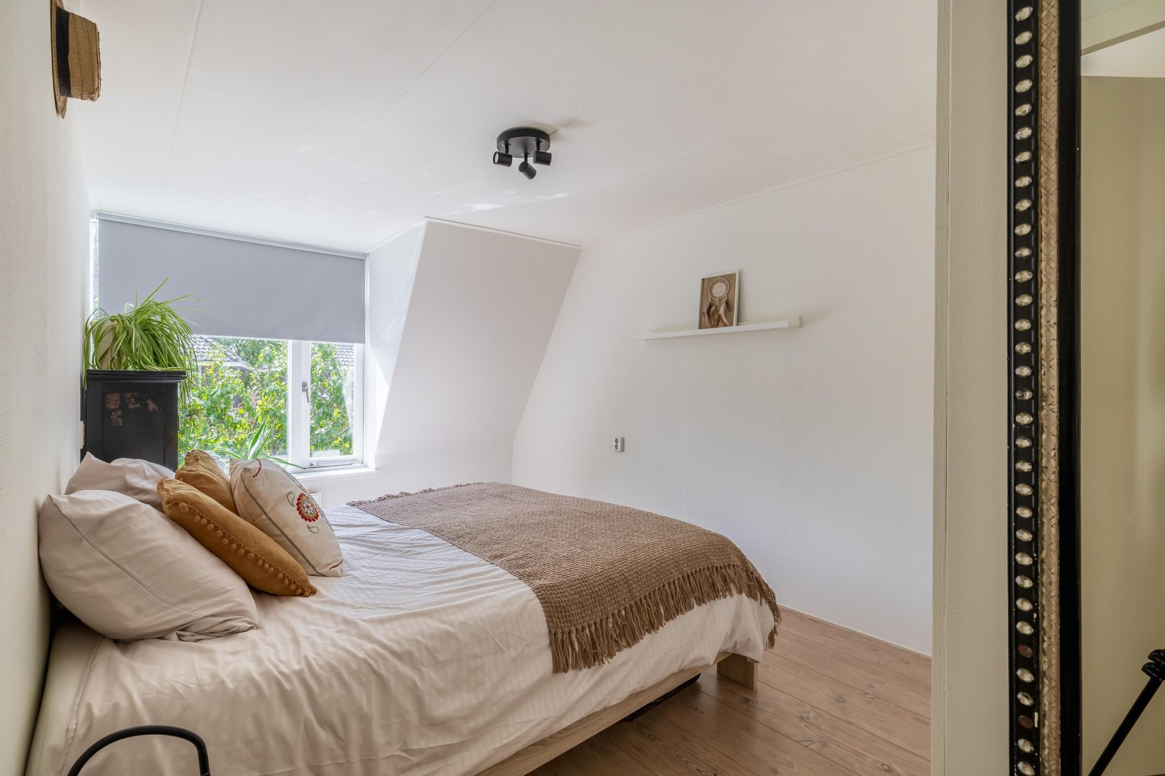 Tussenwoning te koop: Jan de Wittestraat 95, Koog Aan De Zaan