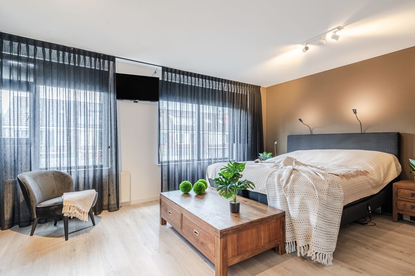 Hoekwoning te koop: Zuiderland 1, Koog Aan De Zaan
