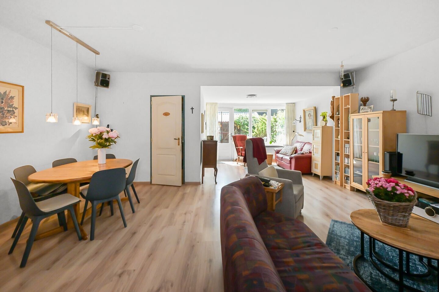 Tussenwoning te koop: Brouwerszoom 42, Koog Aan De Zaan