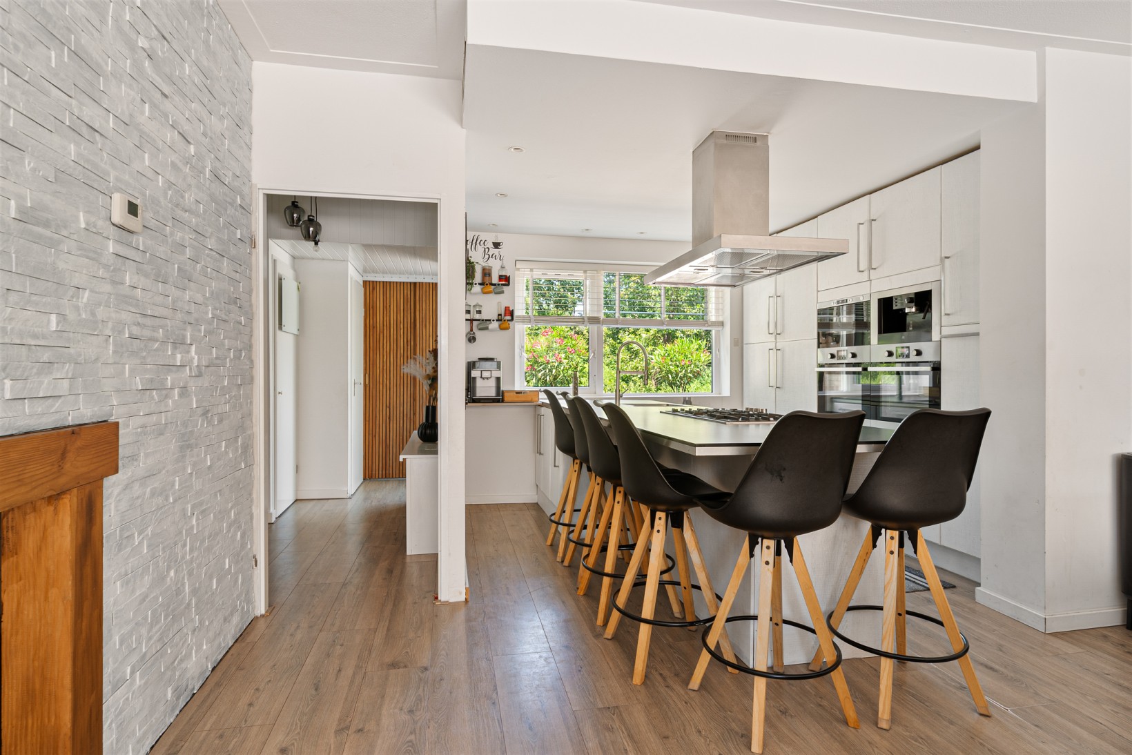 Hoekwoning te koop: Veeringzoom 24, Koog Aan De Zaan