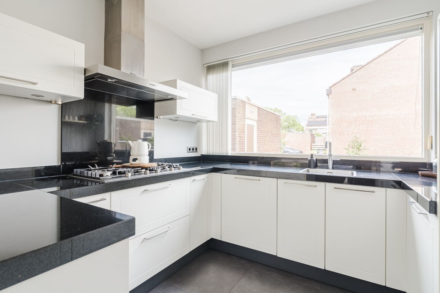 Tussenwoning te koop: Turfakker 12, Koog Aan De Zaan