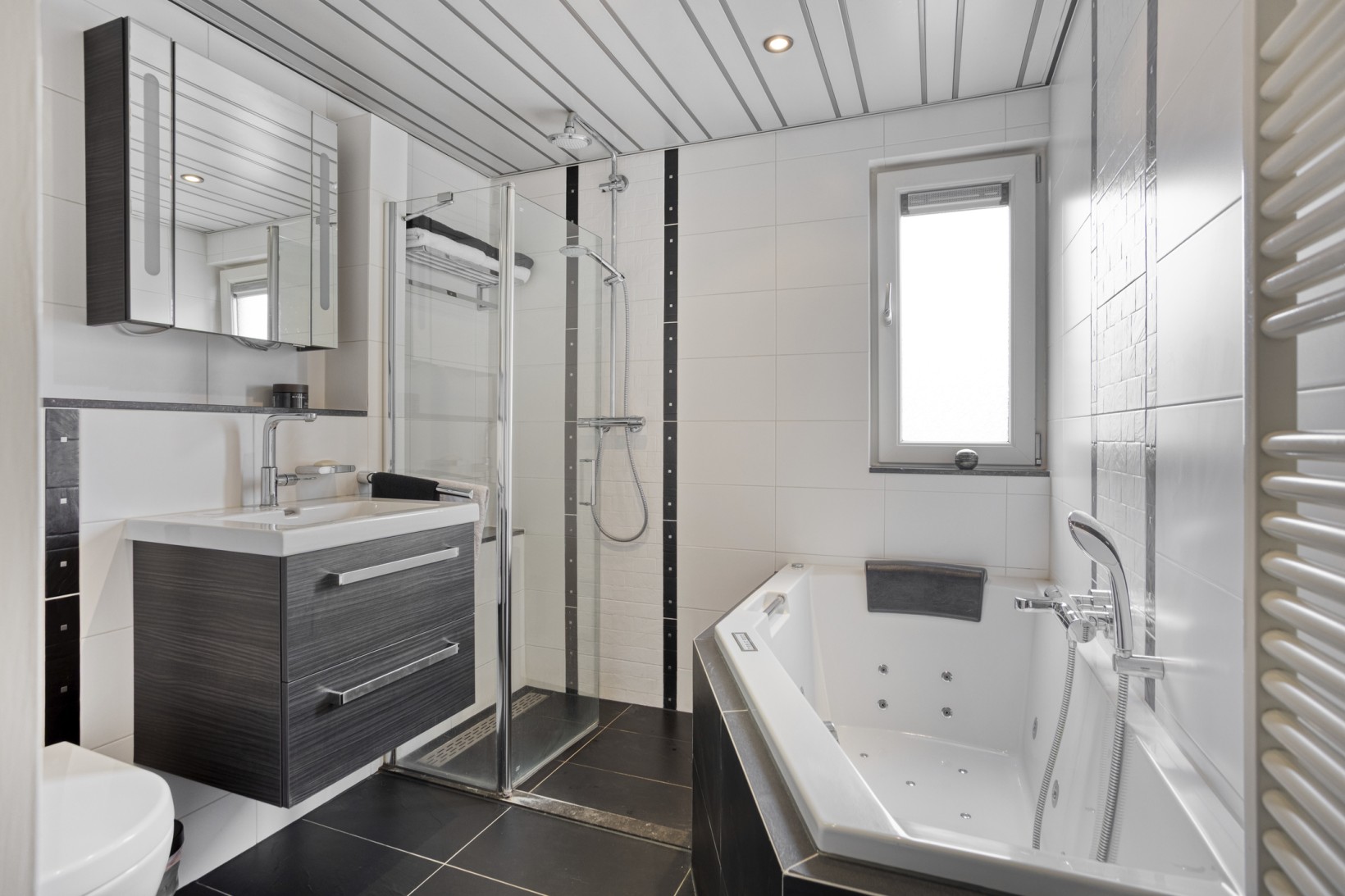 Tussenwoning te koop: Verfmolen 12, Koog Aan De Zaan