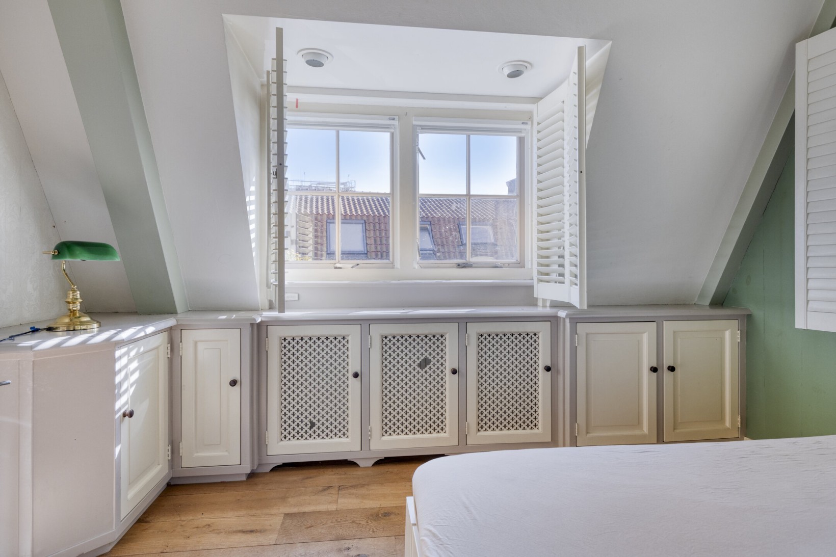 Hoekwoning te koop: Lagedijk 12C, Zaandijk