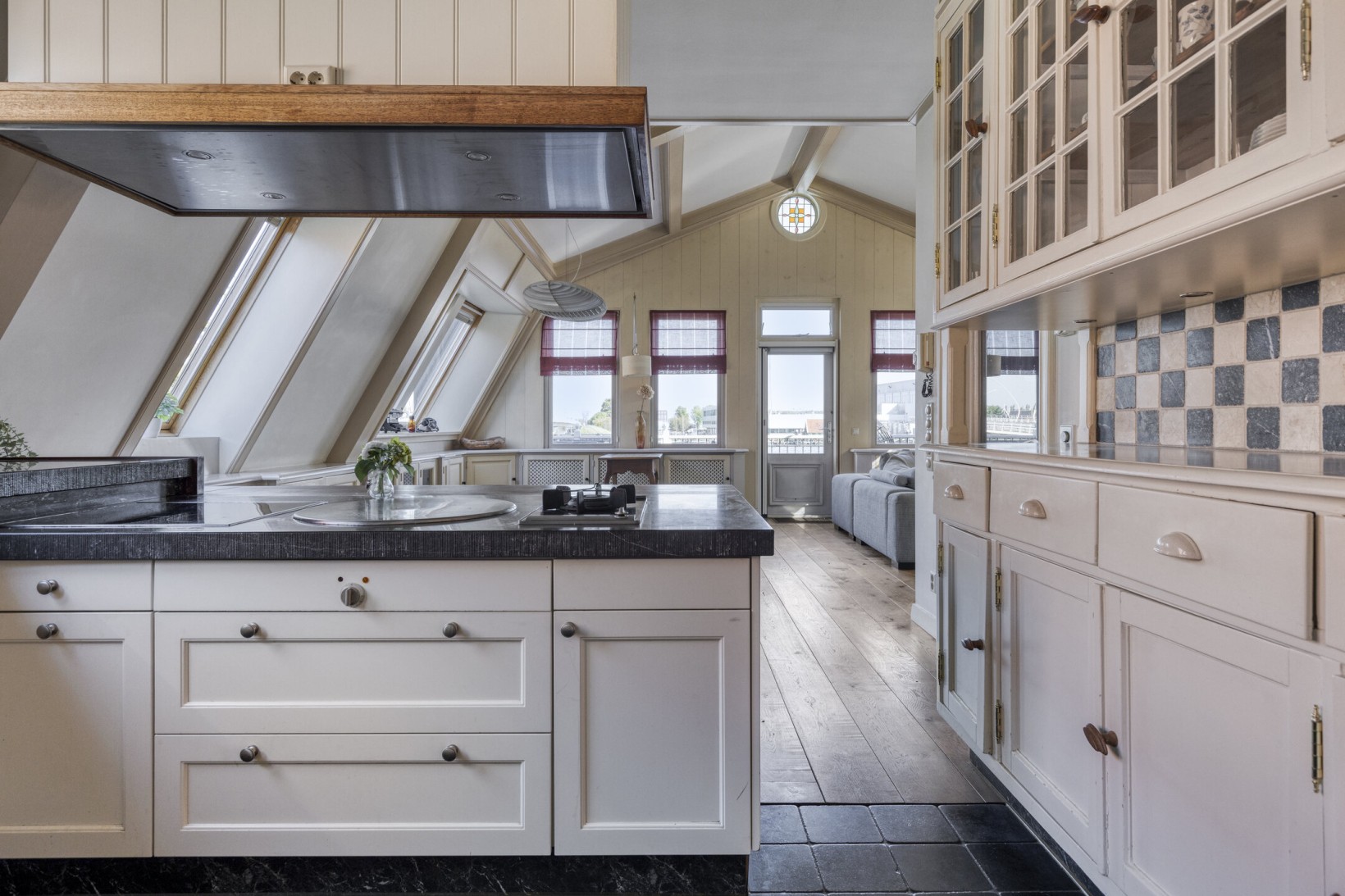 Hoekwoning te koop: Lagedijk 12C, Zaandijk