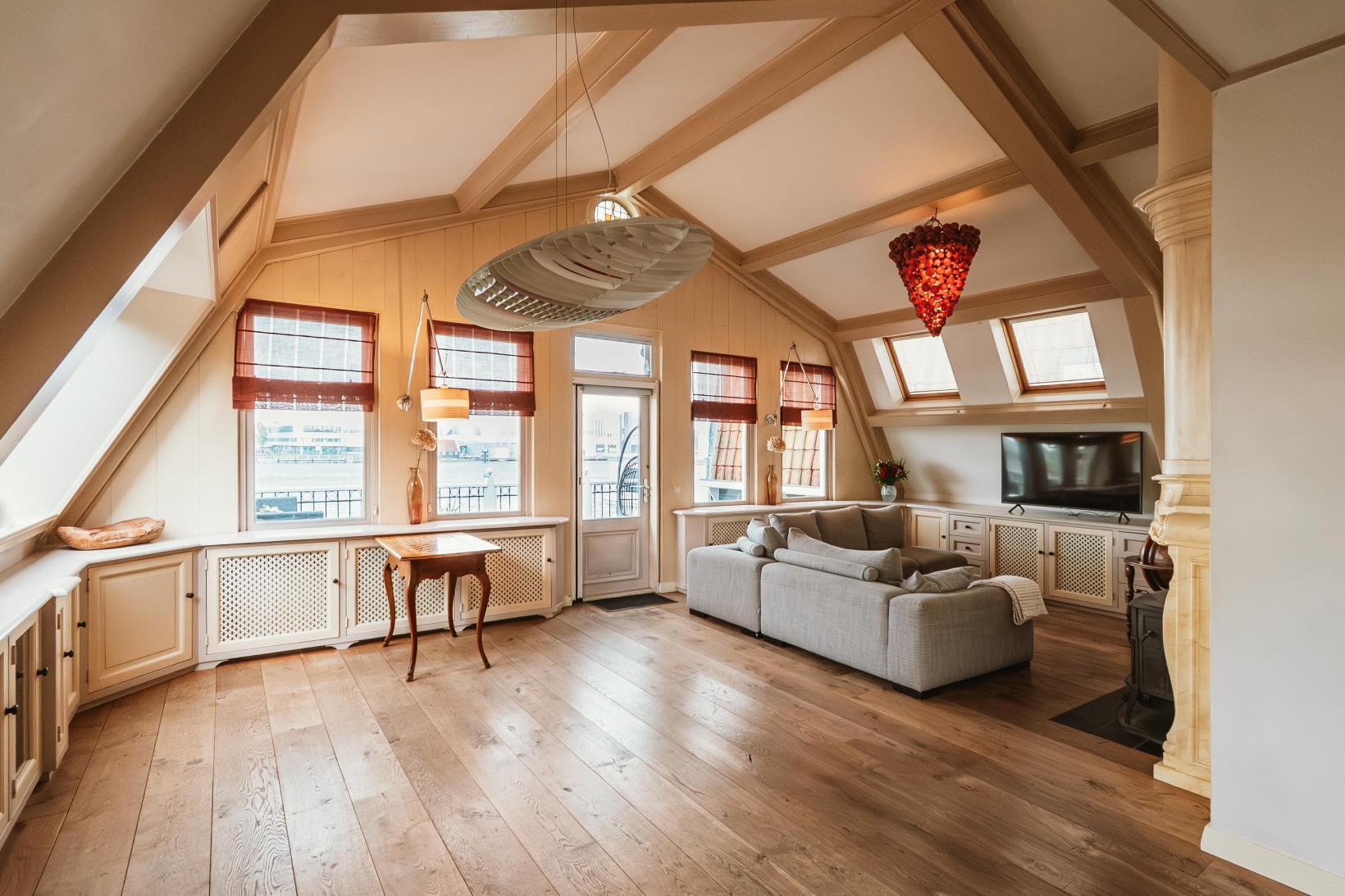 Hoekwoning te koop: Lagedijk 12C, Zaandijk