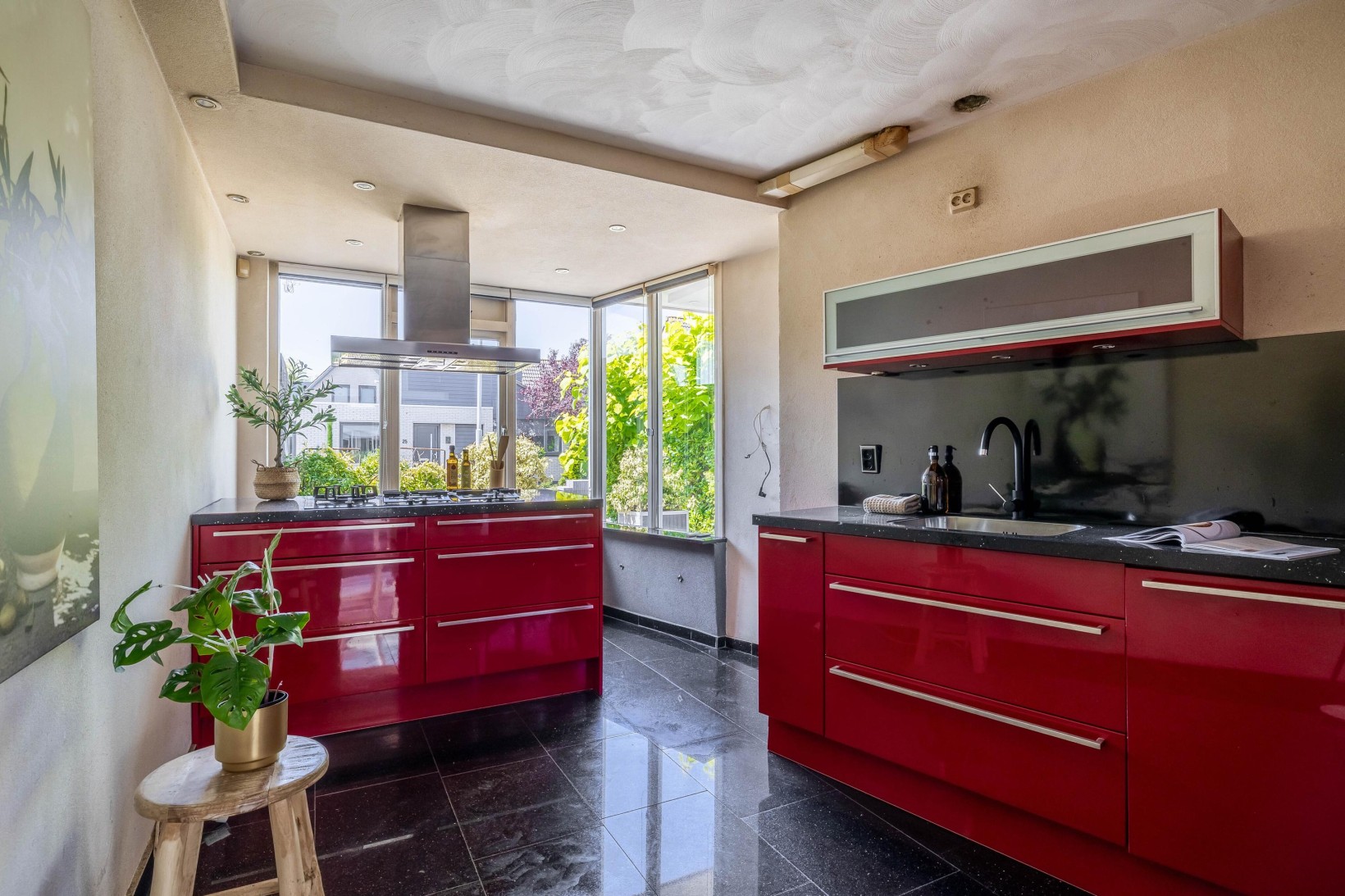 Hoekwoning te koop: Bernard Zweersstraat 36, Zaandijk