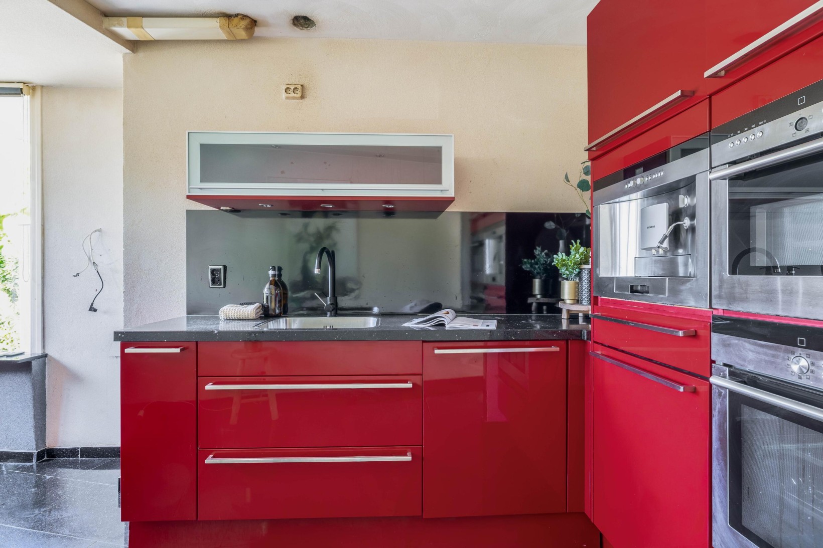 Hoekwoning te koop: Bernard Zweersstraat 36, Zaandijk