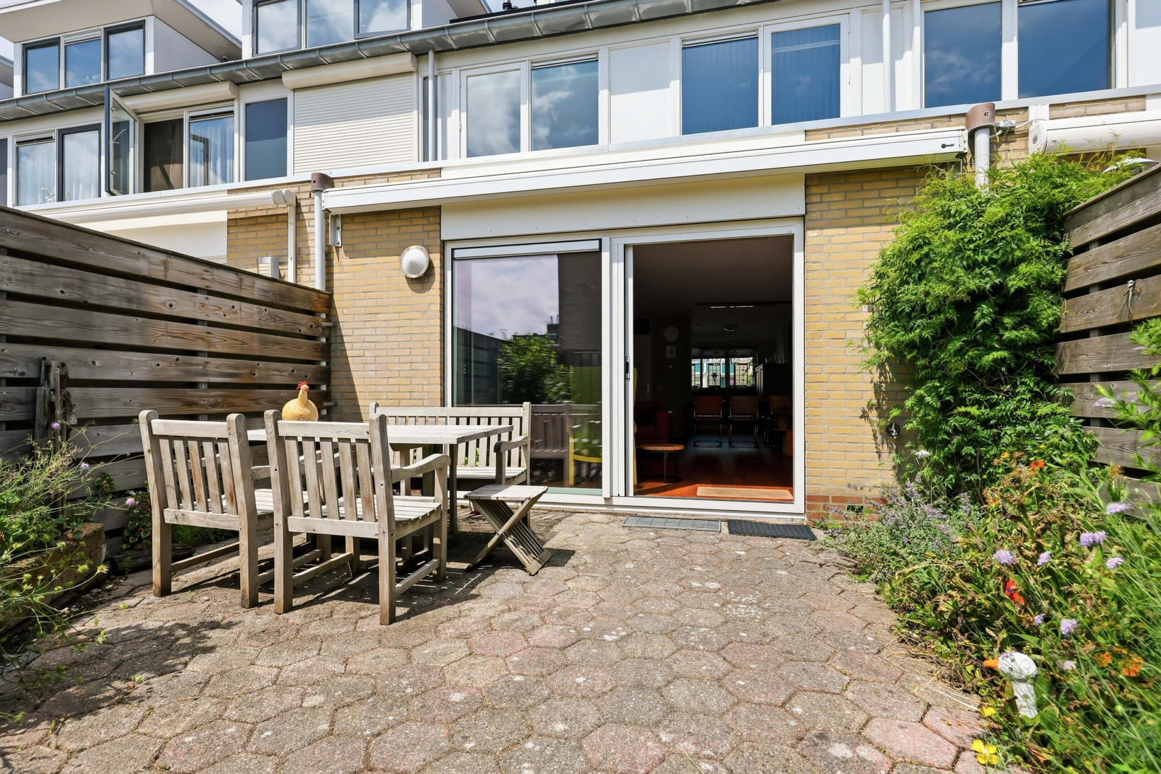 Tussenwoning te koop: Claude Debussystraat 56, Zaandijk