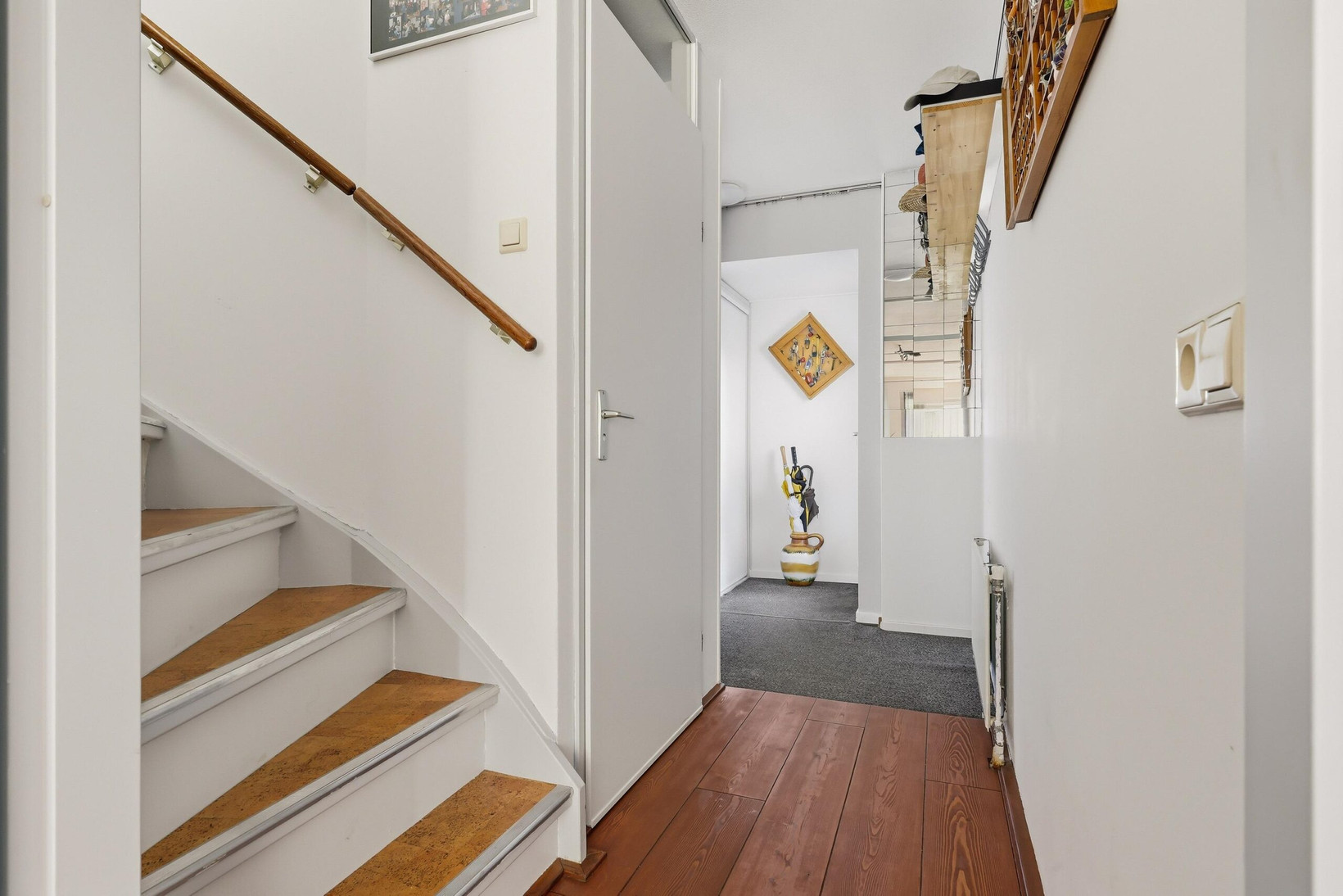Tussenwoning te koop: Claude Debussystraat 56, Zaandijk