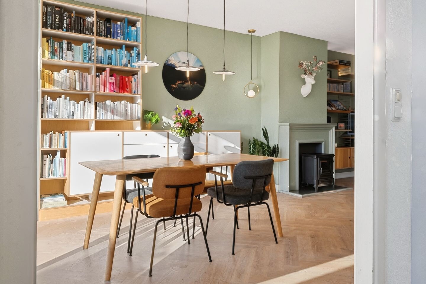 Tussenwoning te koop: Tuinkade 37, Zaandijk