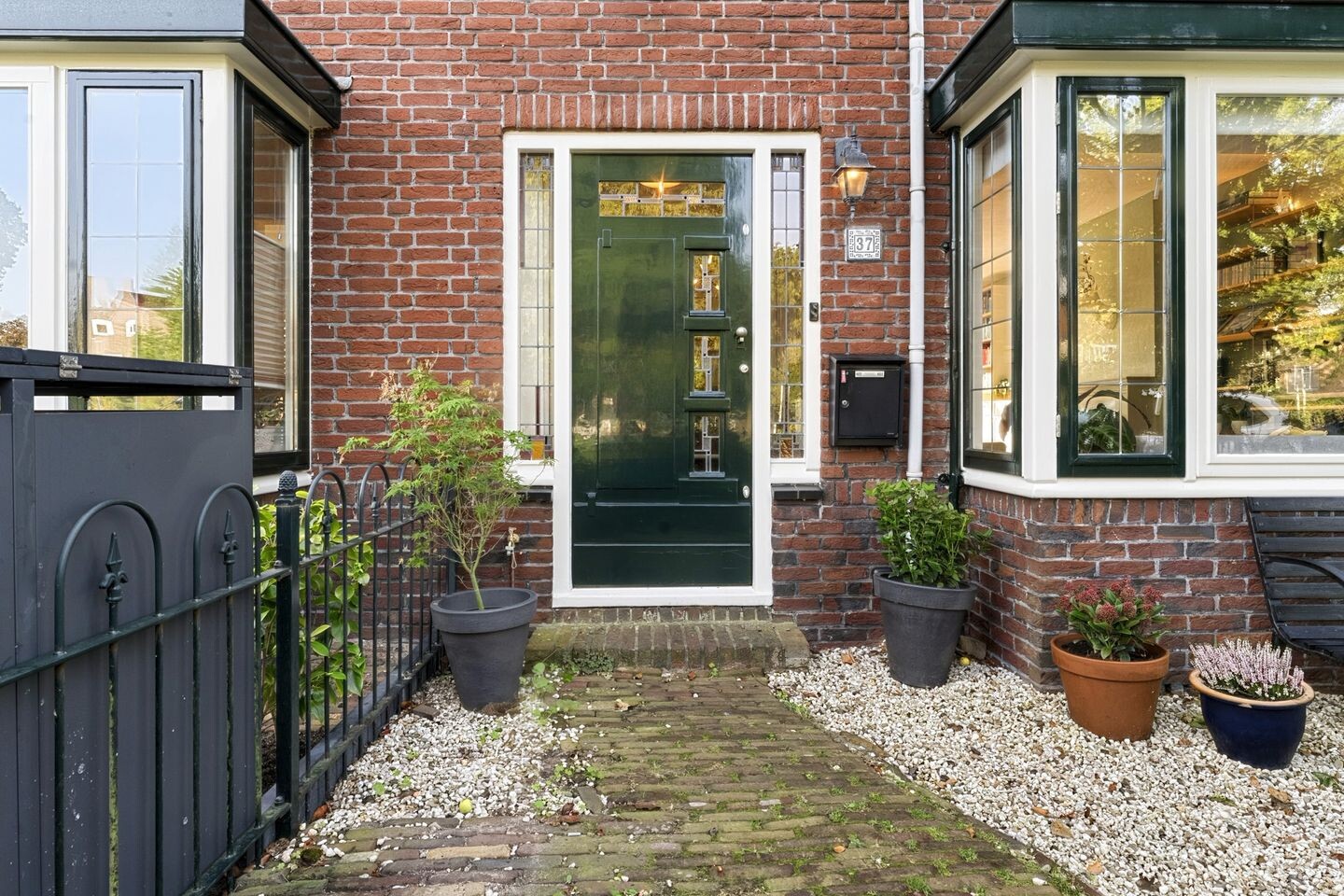 Tussenwoning te koop: Tuinkade 37, Zaandijk