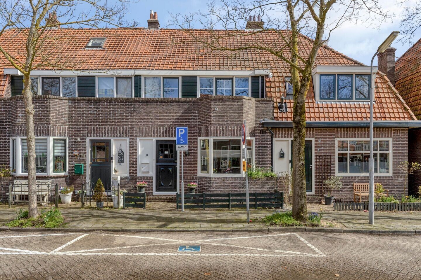 Tussenwoning te koop: Goeman Borgesiusstraat 8, Zaandijk