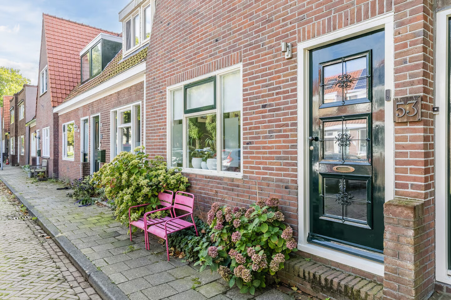 Tussenwoning te koop: Tuinstraat 53, Zaandijk